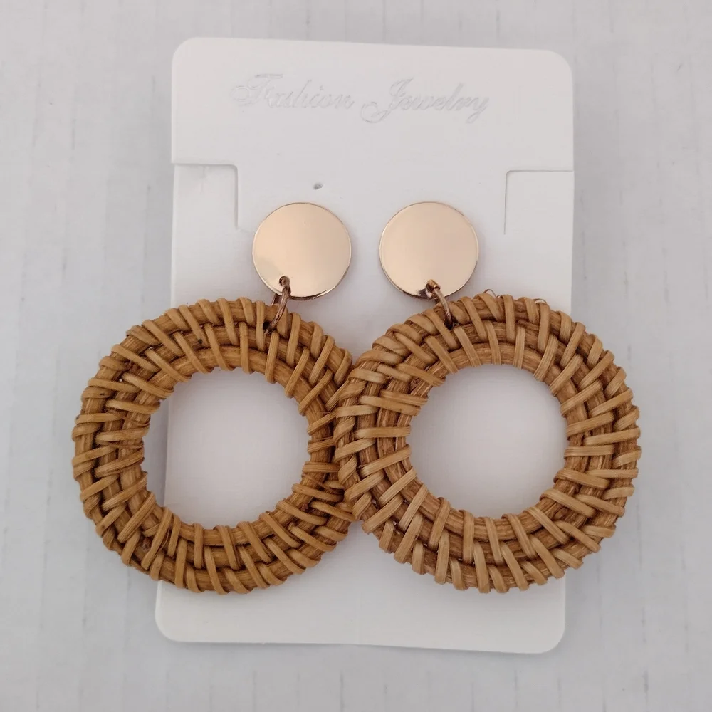 Rattan earrings - Picture 2 of 4